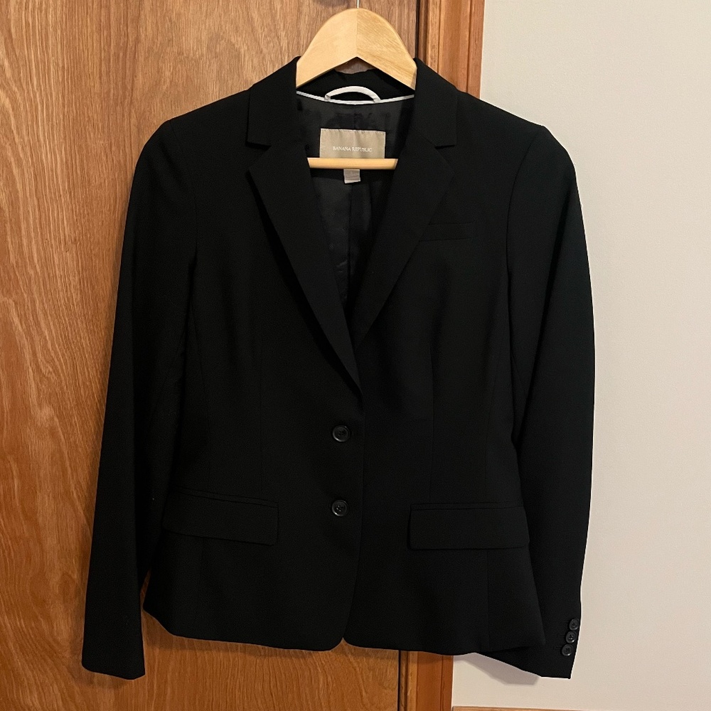 Banana Republic Lightweight Wool Blazer